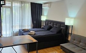 Aspen Suites Luxury Studio A006